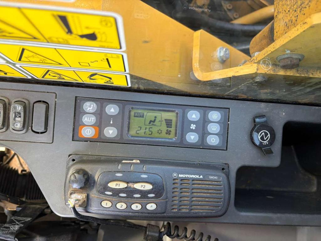 Caterpillar 326FL Photo 23