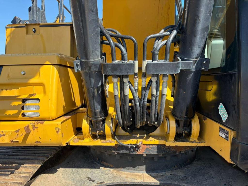 Caterpillar 326FL Photo 27