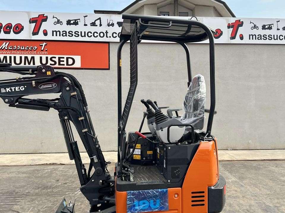 Hitachi ZX19U-2P Photo 11