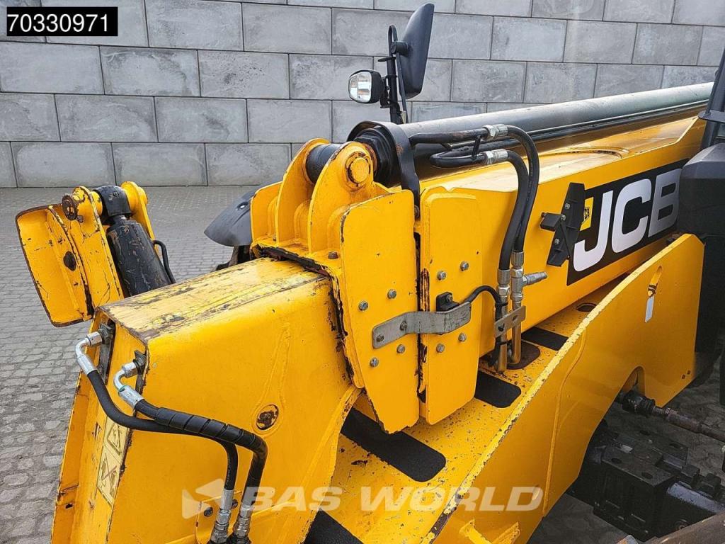 JCB 535-125 Sway Photo 22