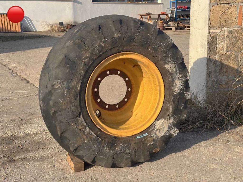 Michelin 20.5R25 Photo 3