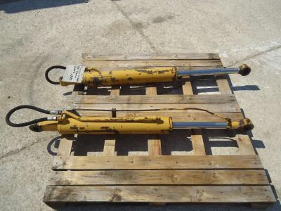 Bucket rotation piston for Venieri 12.23 sold by OLM 90 Srl