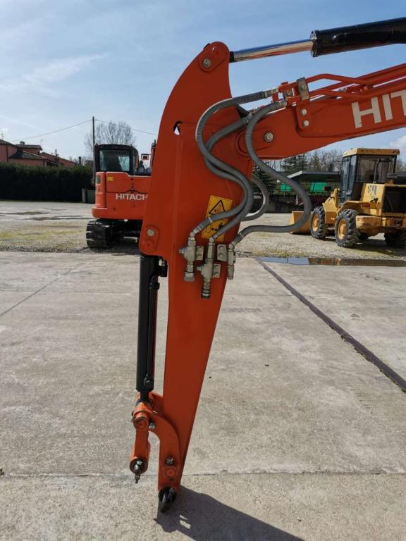 Hitachi ZX 33U-6 CLR Photo 8