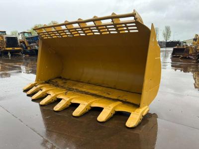 Caterpillar Bucket 990 sold by Big Machinery