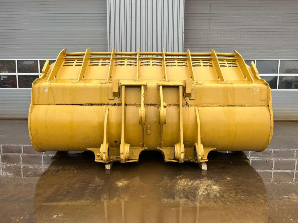 Caterpillar Bucket 990 Photo 2