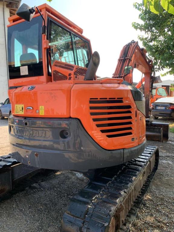 Yanmar VIO80 Photo 9