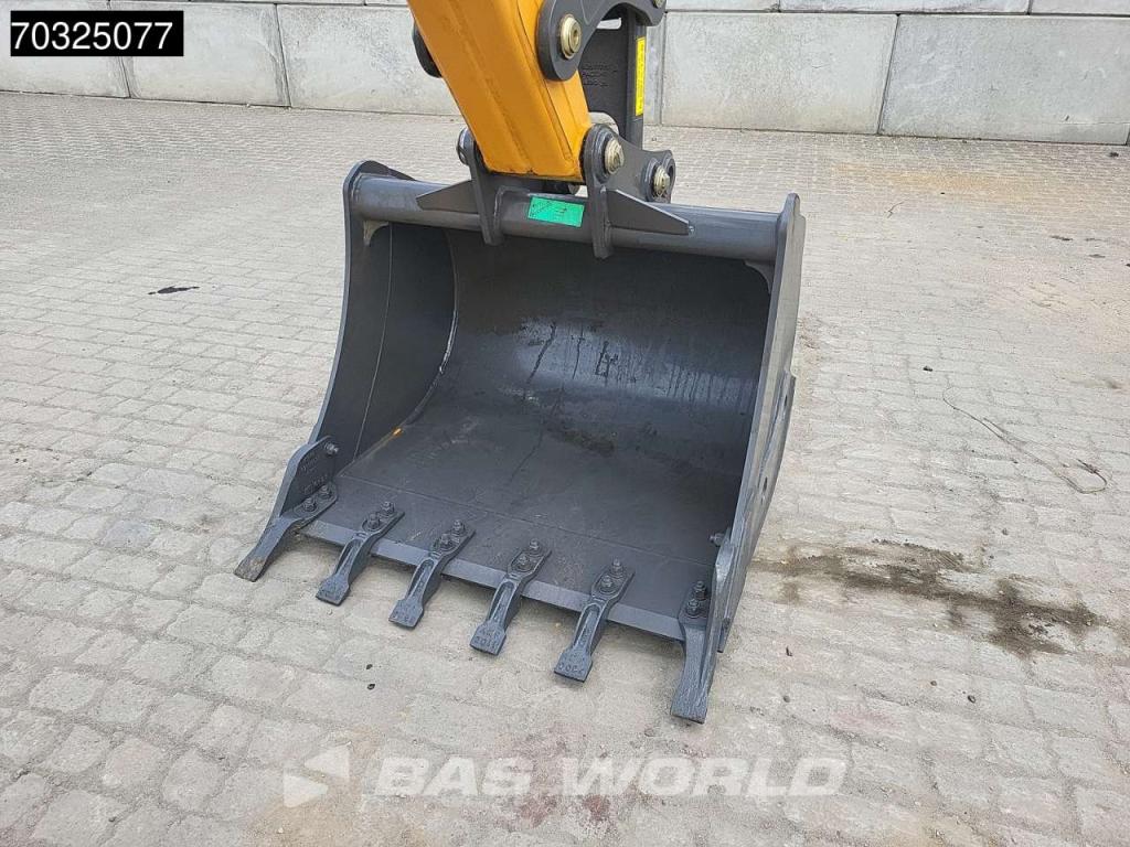 Case 851 NX Photo 10