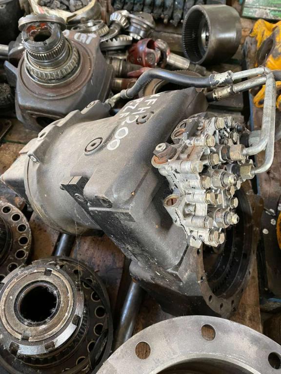 ZF Gearbox for Fiat Hitachi 200w Photo 1