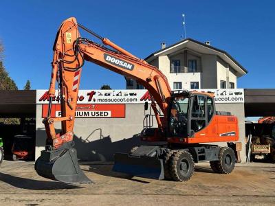 Doosan DX190W sold by Massucco T. Srl
