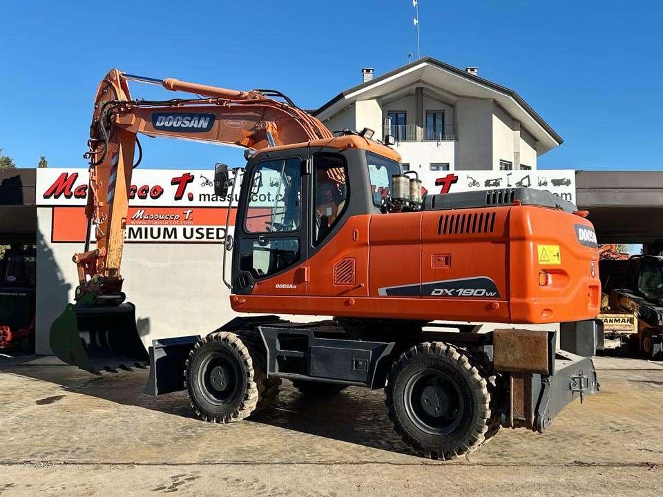 Doosan DX190W Photo 3