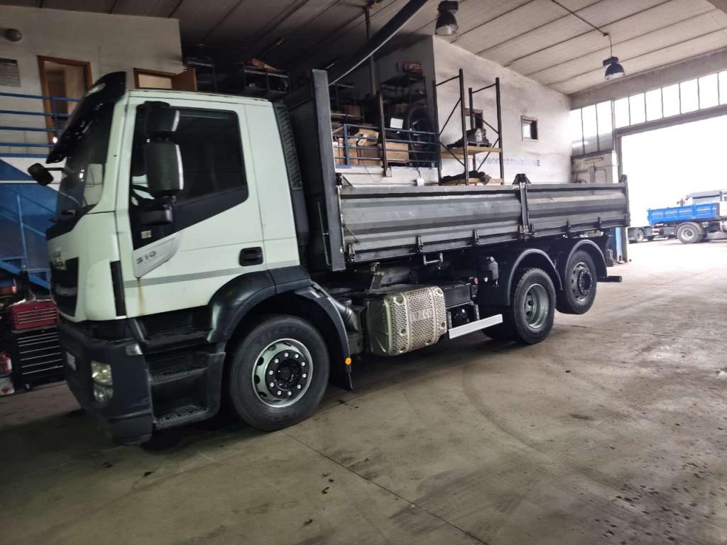 Iveco STRALIS AD 260S31 XP Photo 23