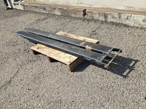 Terex - Genie Telescopic handler forks Photo 5