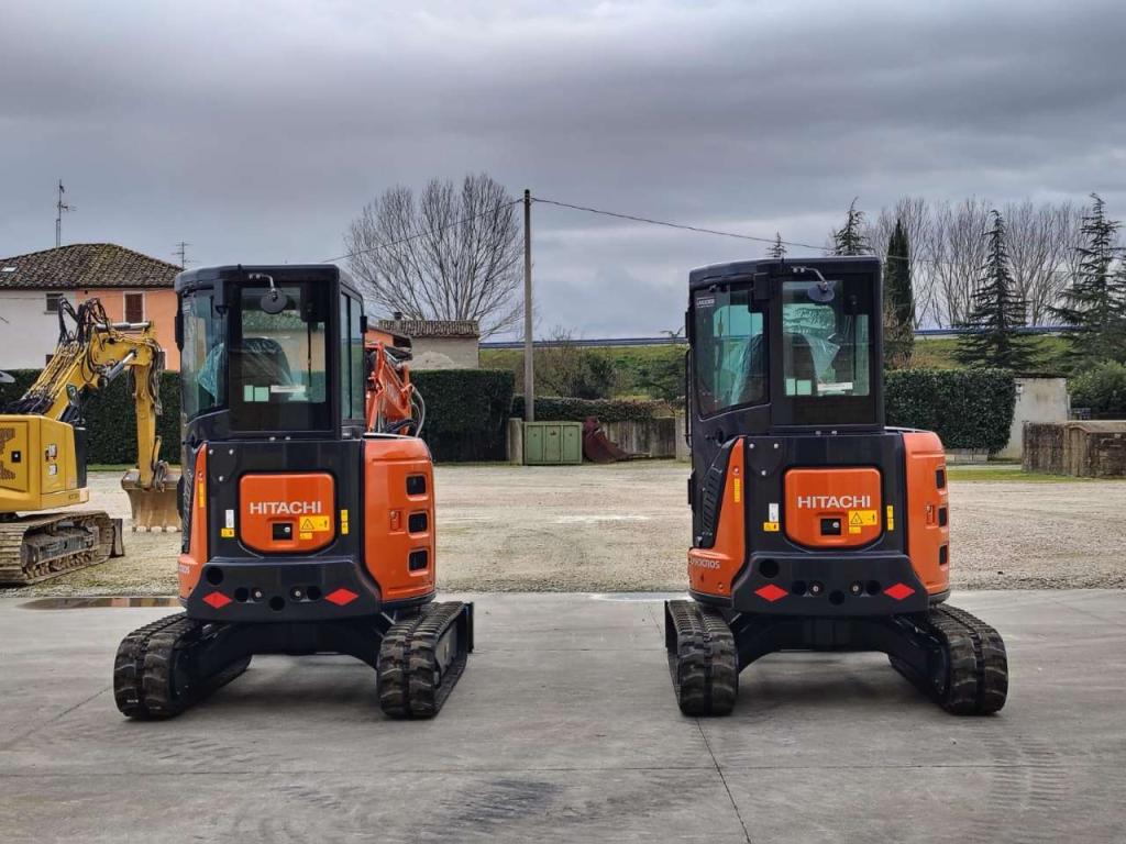 Hitachi ZX 38U-6 CLR Photo 4