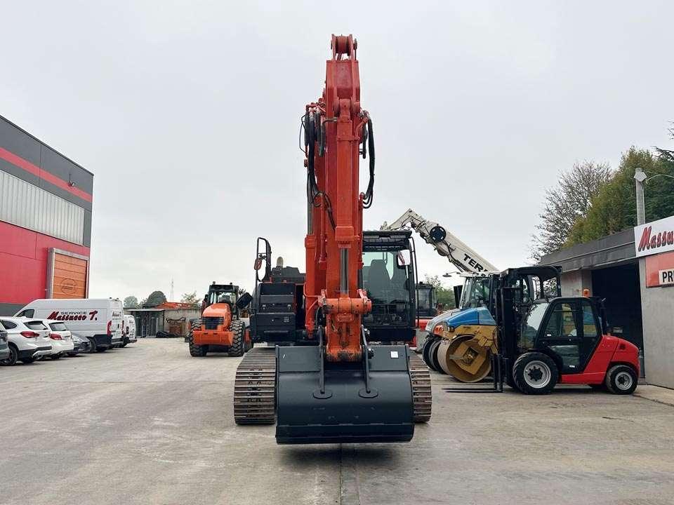 Hitachi ZX300LCNT-6 Photo 20