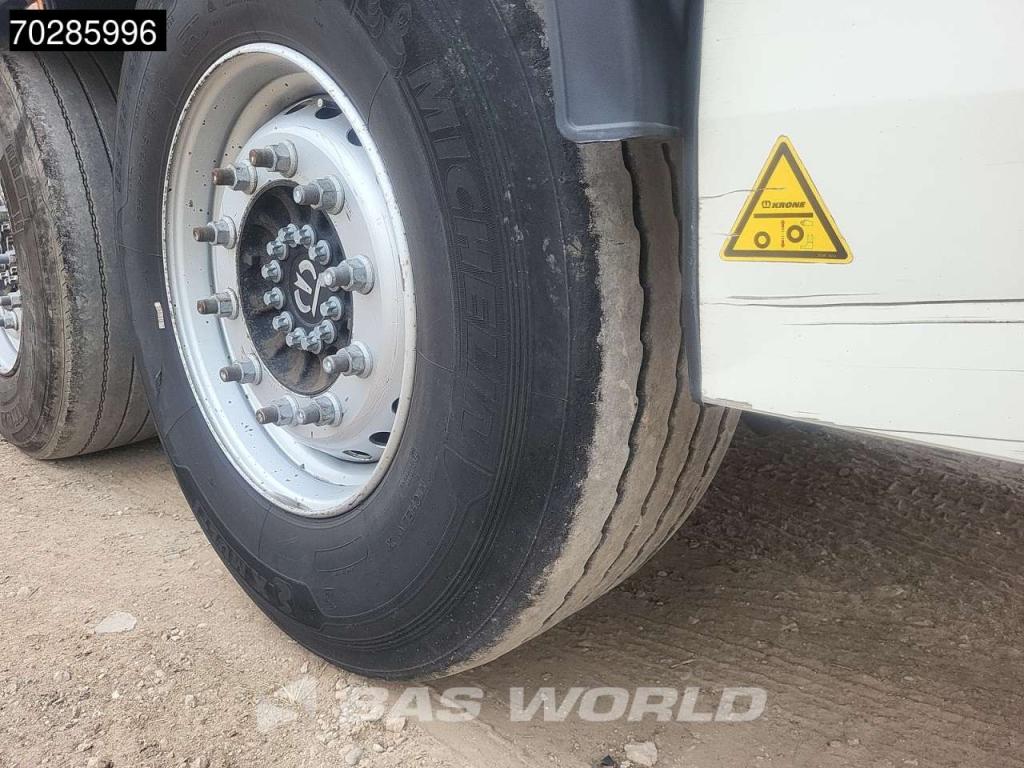 Krone SD Hardwood Lift Axle Photo 15