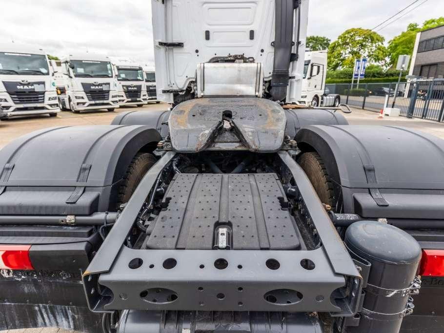 Mercedes-Benz ACTROS 2646 LS + HYDR. Photo 9