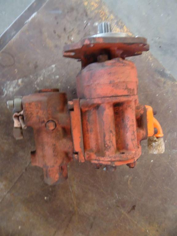 Hydraulic pump for Fiat Kobelco W270 - CODICE 76044270 Photo 2