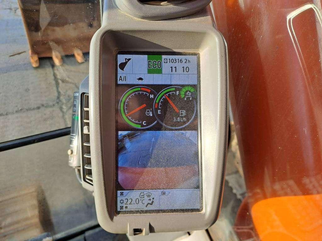 Hitachi ZX350LCN-6 Photo 22
