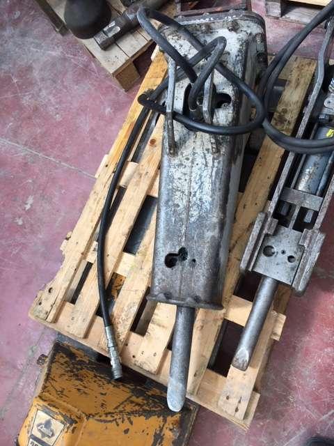 Hydraulic hammer Photo 1