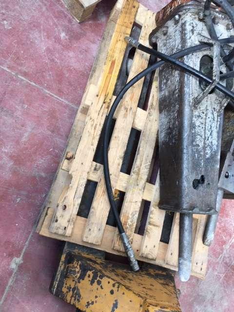 Hydraulic hammer Photo 3