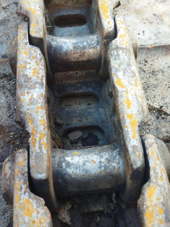 Chain for New Holland E 145 Photo 2