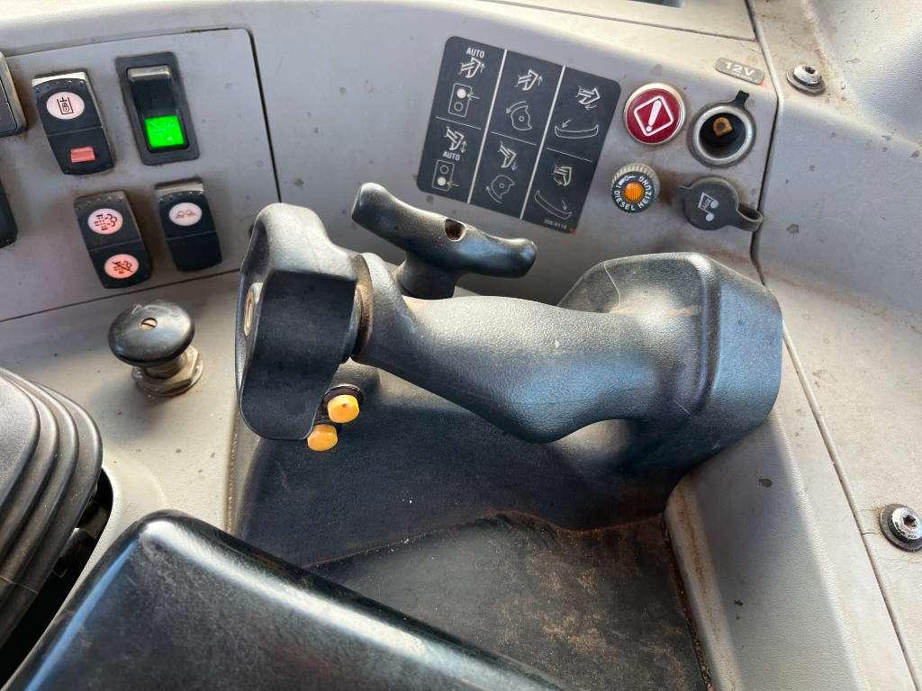 Caterpillar D8T LGP - GERMAN / Top Condition! Photo 11