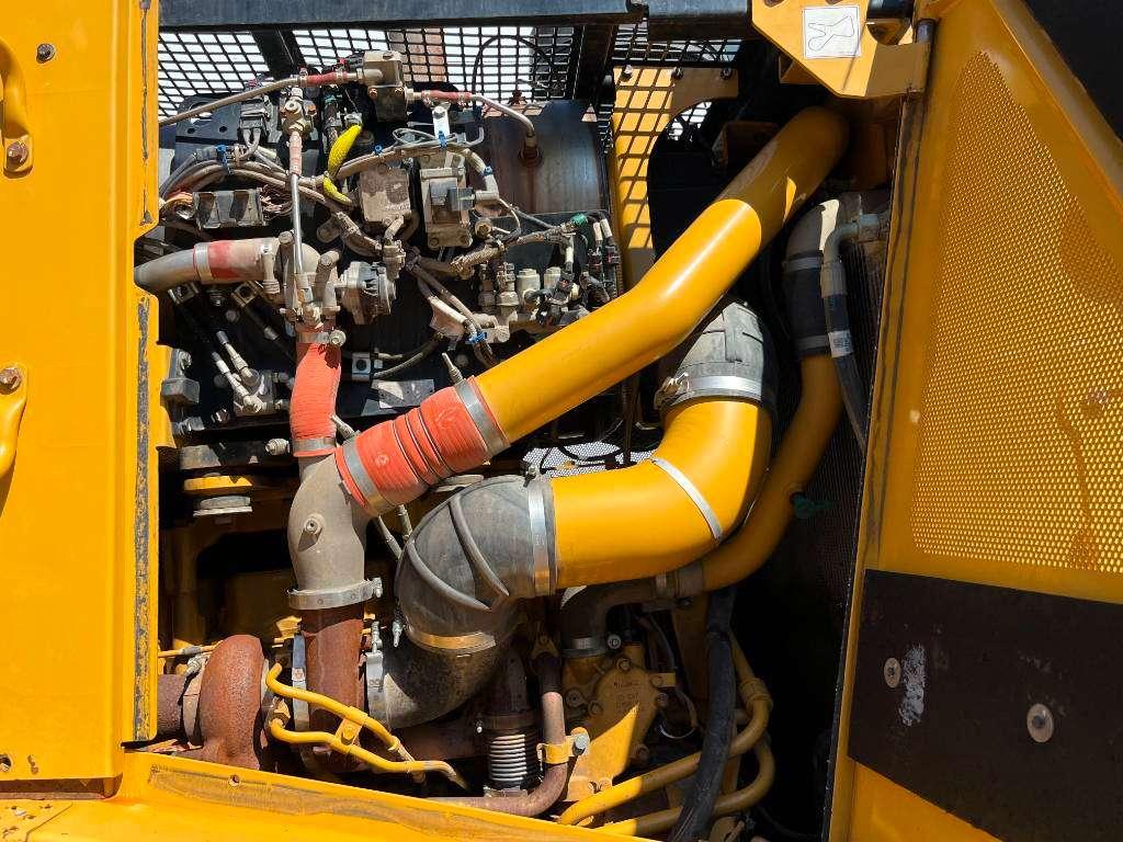 Caterpillar D8T LGP - GERMAN / Top Condition! Photo 25