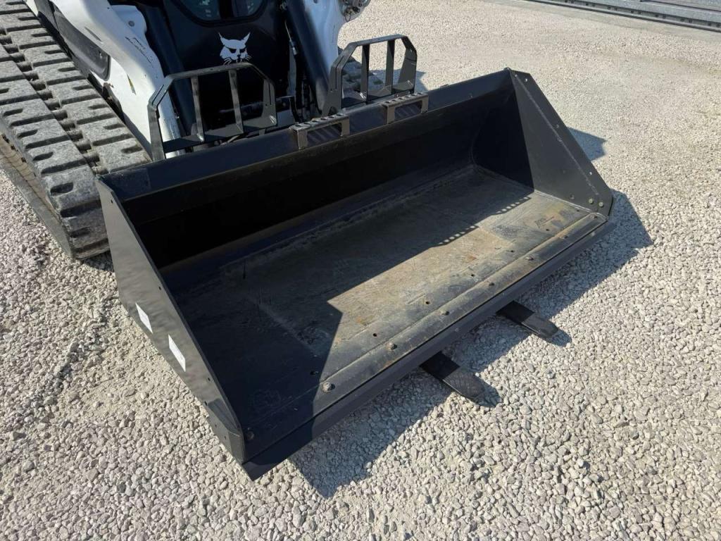 Bobcat T86 Photo 13