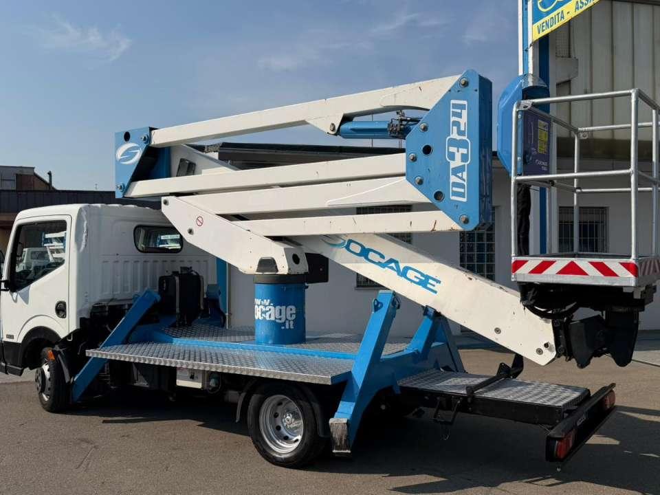 Nissan Cabstar Photo 3