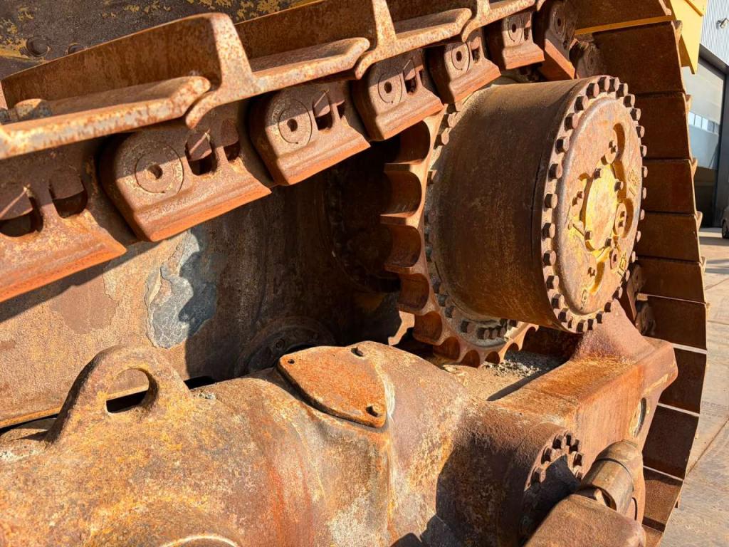 Caterpillar D8R - Single Shank Ripper Photo 12