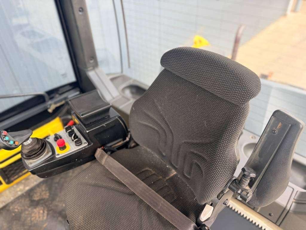 Bomag BW161AD-5 Photo 12