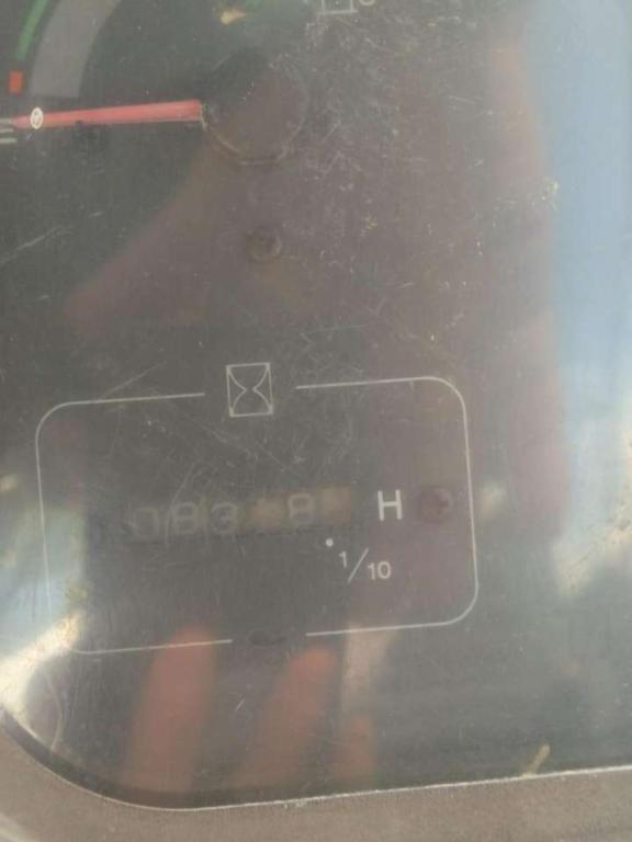 Volvo EC140B Photo 6