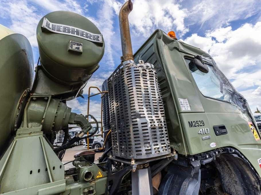 Volvo FMX 410+LIEBHERR Photo 13