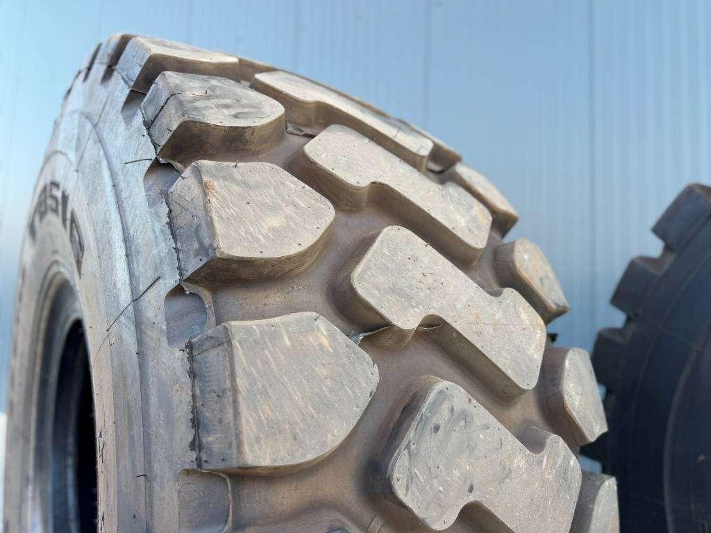 Tire for Triangle 29.5R25 L3 set Photo 4