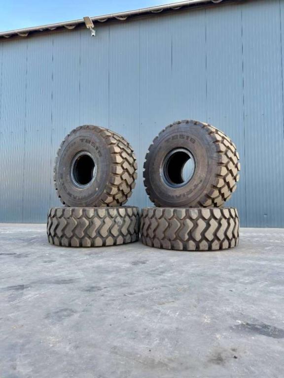 Tire for Triangle 29.5R25 L3 set Photo 8