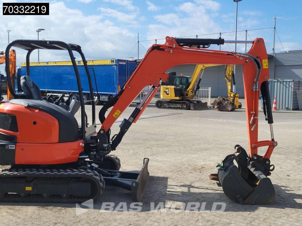 Kubota U36 -4 3 Buckets - Like New! Photo 10