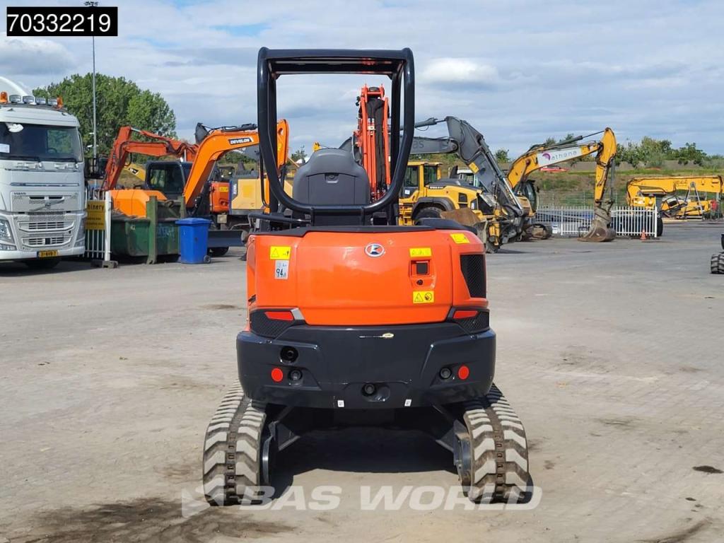 Kubota U36 -4 3 Buckets - Like New! Photo 5