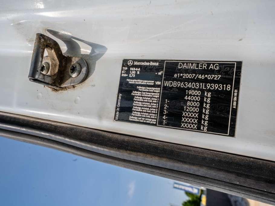 Mercedes-Benz ACTROS 1845 LS Photo 17