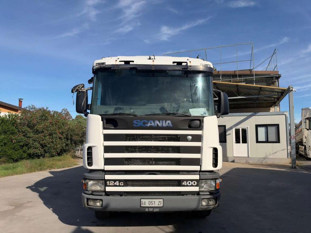 Scania 124 400 Photo 13