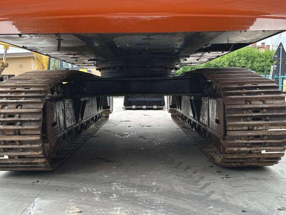 Hitachi ZX470LCH-5B Photo 11