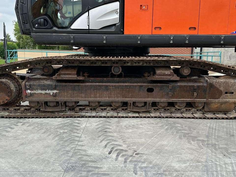 Hitachi ZX470LCH-5B Photo 4