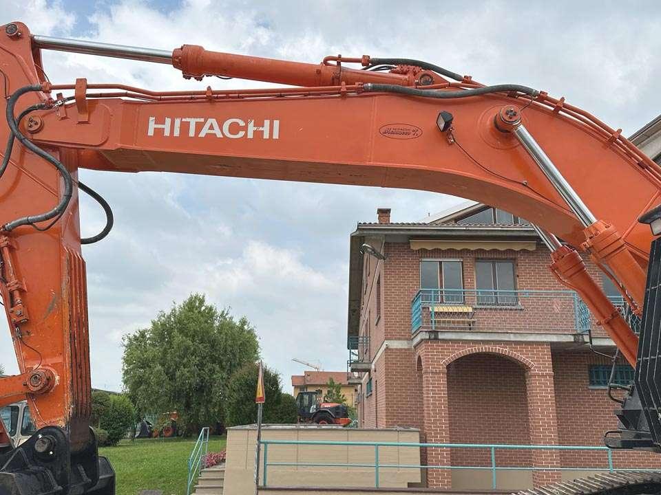 Hitachi ZX470LCH-5B Photo 8