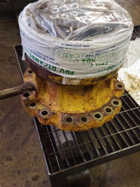 Swing drive for Caterpillar 312 B Photo 2