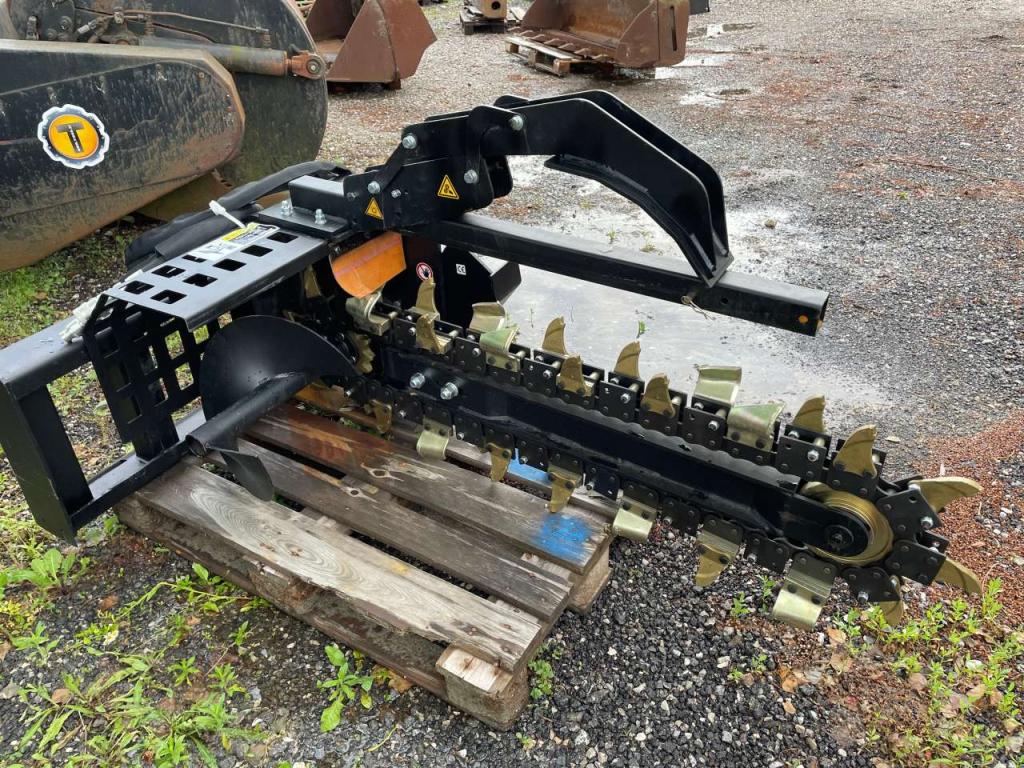 Bobcat TRENCHER Photo 1