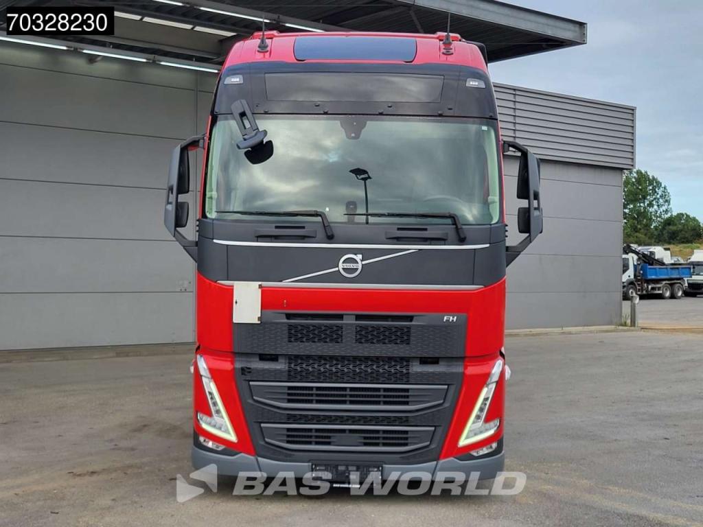 Volvo FH 460 4X2 Mega XL 2x Tanks ACC Navi Photo 6