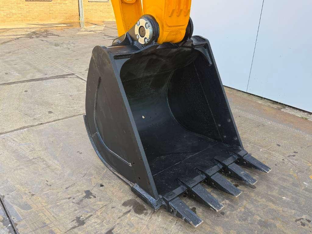 JCB 205 *2026 Model* New / Unused / Hammer Lines Photo 17