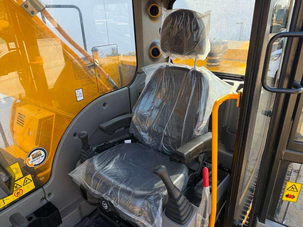 JCB 205 *2026 Model* New / Unused / Hammer Lines Photo 8