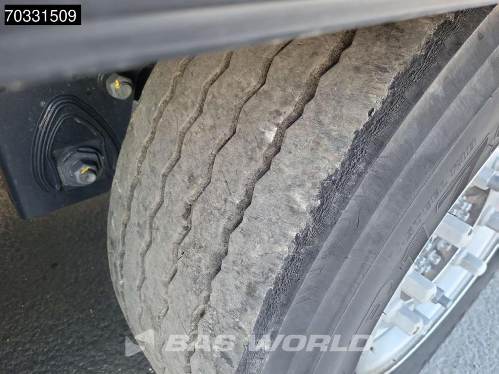 Krone SD Hardwood Omega Lift Axle Anti Vandalism Photo 15