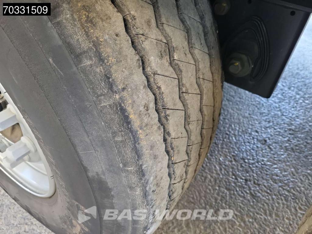 Krone SD Hardwood Omega Lift Axle Anti Vandalism Photo 19