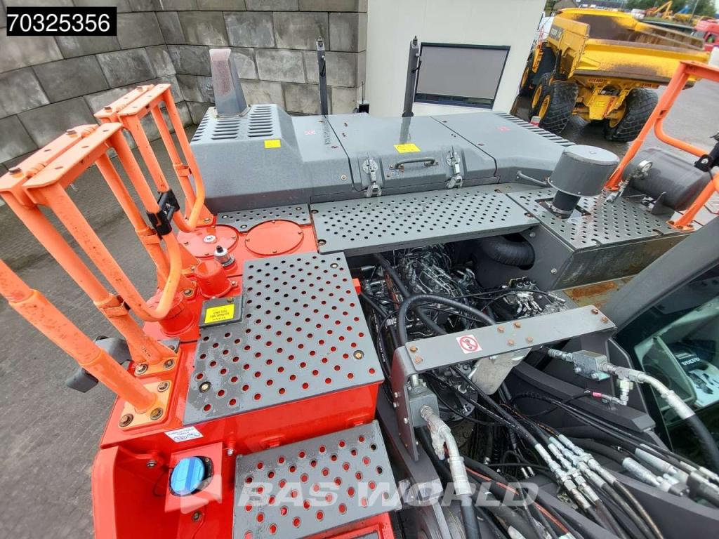 Volvo EC300 E NL Photo 13